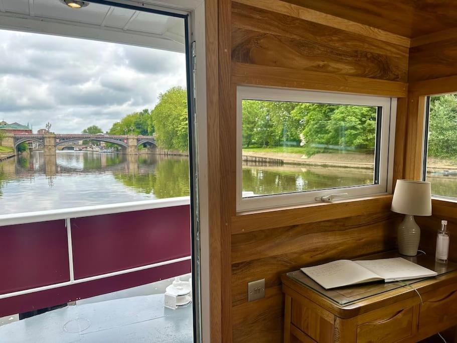 Unique Houseboat Experience I Central City Break Γιορκ Εξωτερικό φωτογραφία